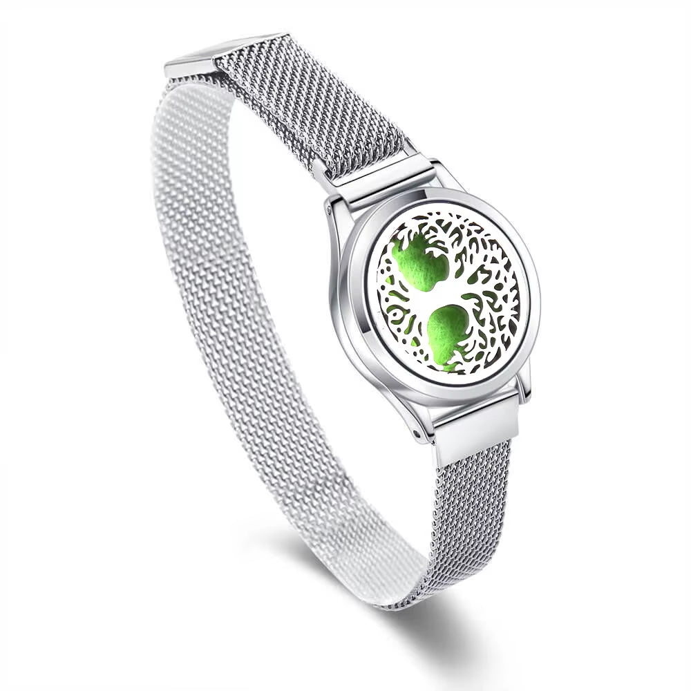 Chic Aromatherapy Bracelet for Women - Adjustable Stainless Steel Diffuser Locket with Free Essential Oil Pads